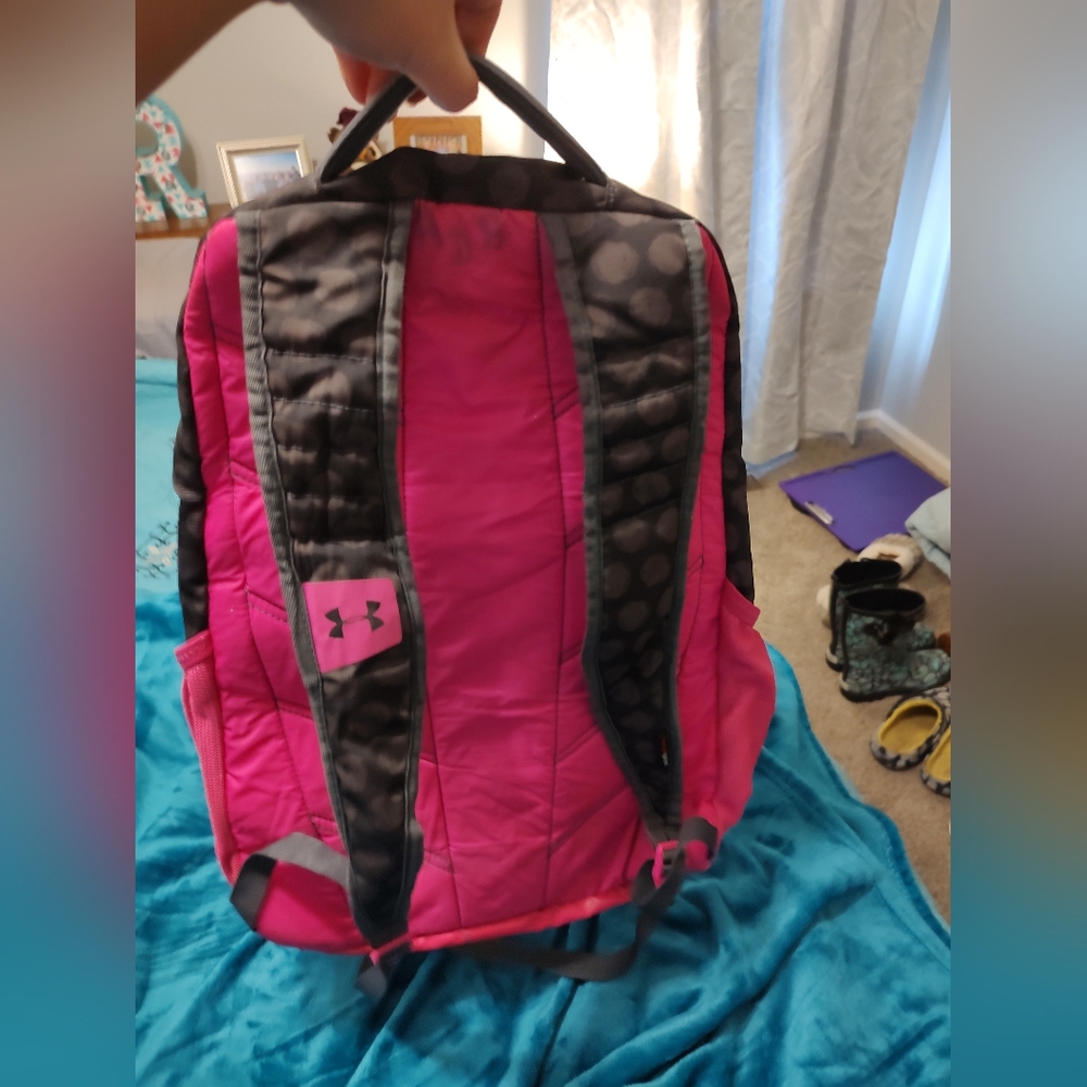 Backpack - Picture 4 of 4